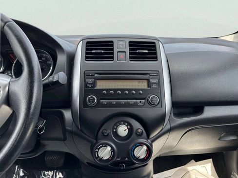 Used 2014 Nissan Versa Note SV FWD image 21