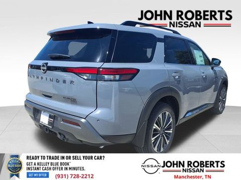 New 2026 Nissan Pathfinder Platinum AWD/4WD image 18
