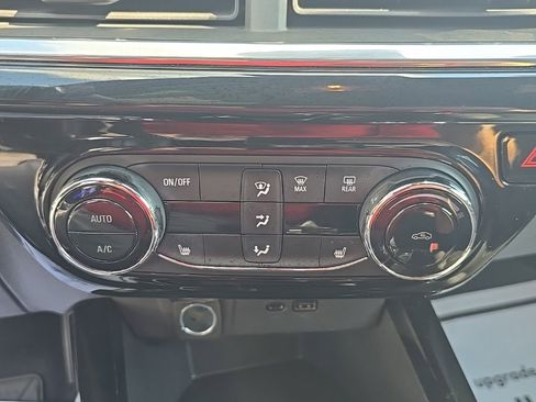 Certified 2024 Chevrolet Trax RS w/ Driver Confidence Package image 23