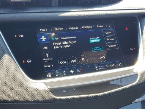 Certified 2025 Cadillac XT6 Luxury AWD/4WD image 15
