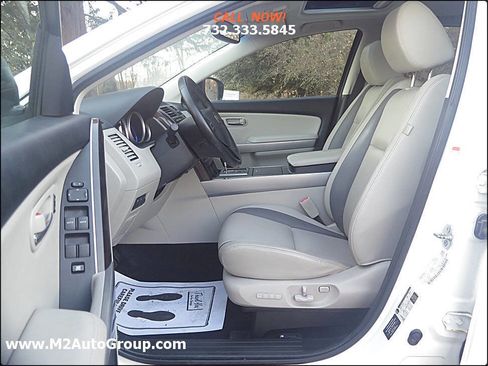 Used 2011 MAZDA CX-9 Grand Touring w/ Moonroof & Bose Audio Pkg image 11