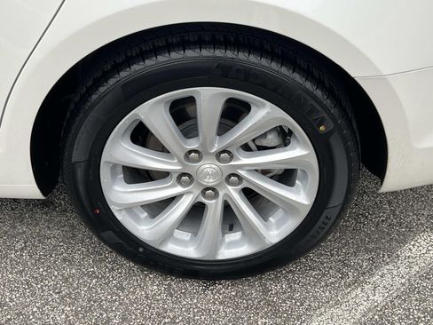 Used 2016 Buick LaCrosse Leather image 19