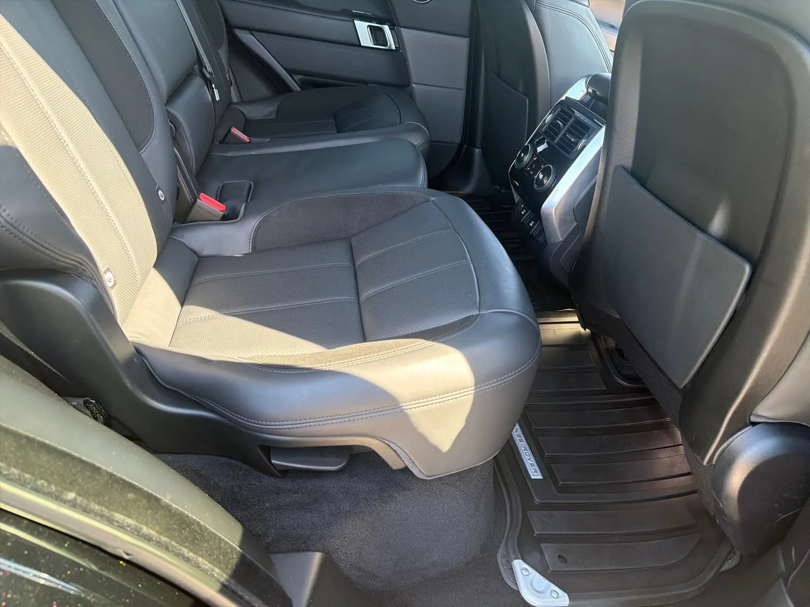 Used 2020 Land Rover Range Rover Sport HST AWD/4WD image 47