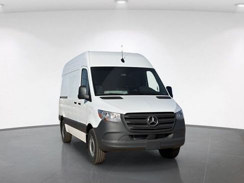 New 2025 Mercedes-Benz Sprinter 2500 image 4