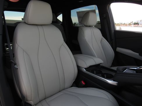 New 2026 Acura RDX SH-AWD image 11