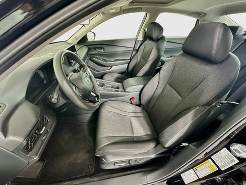 Used 2023 Honda Accord EX image 13
