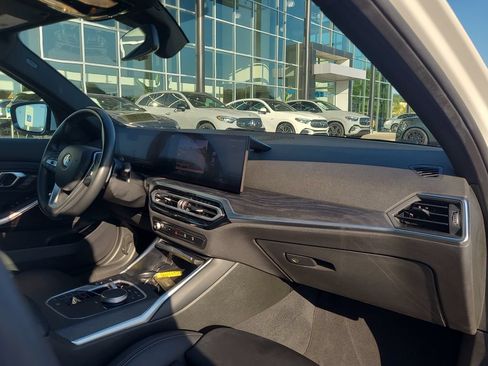 Used 2024 BMW 330i Sedan RWD image 18