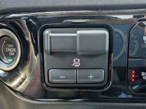 Used 2024 Chevrolet Silverado 3500 LT w/ Convenience Package AWD/4WD image 25