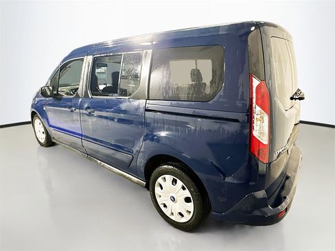 Used 2019 Ford Transit Connect XLT image 5