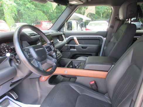 Used 2023 Land Rover Defender 110 X AWD/4WD image 14