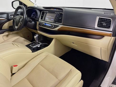 Used 2019 Toyota Highlander Limited Platinum image 38