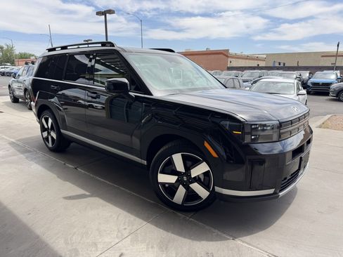 Used 2024 Hyundai Santa Fe Limited image 6