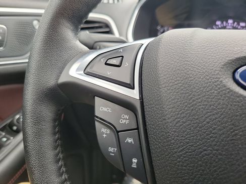 Used 2020 Ford Edge Titanium w/ Equipment Group 301A FWD image 21