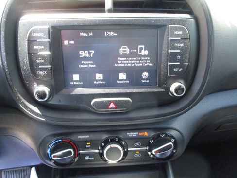 Used 2021 Kia Soul GT-Line FWD image 12
