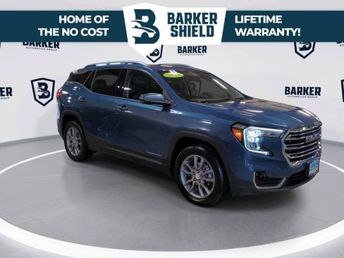 Used 2024 GMC Terrain SLT w/ Infotainment Package II AWD/4WD image 2