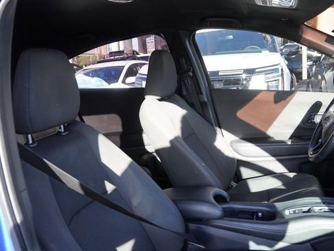 Used 2019 Honda HR-V Sport image 18