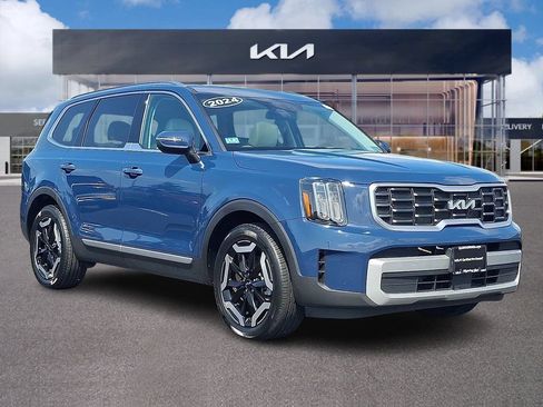 Certified 2024 Kia Telluride S w/ S Sunroof Package AWD/4WD image 1