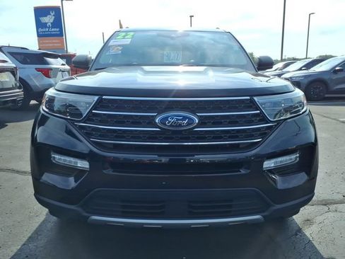 Certified 2022 Ford Explorer XLT w/ Equipment Group 202A AWD/4WD image 2