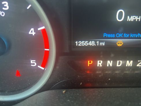 Used 2018 Ford F250 XLT w/ XLT Premium Package image 2