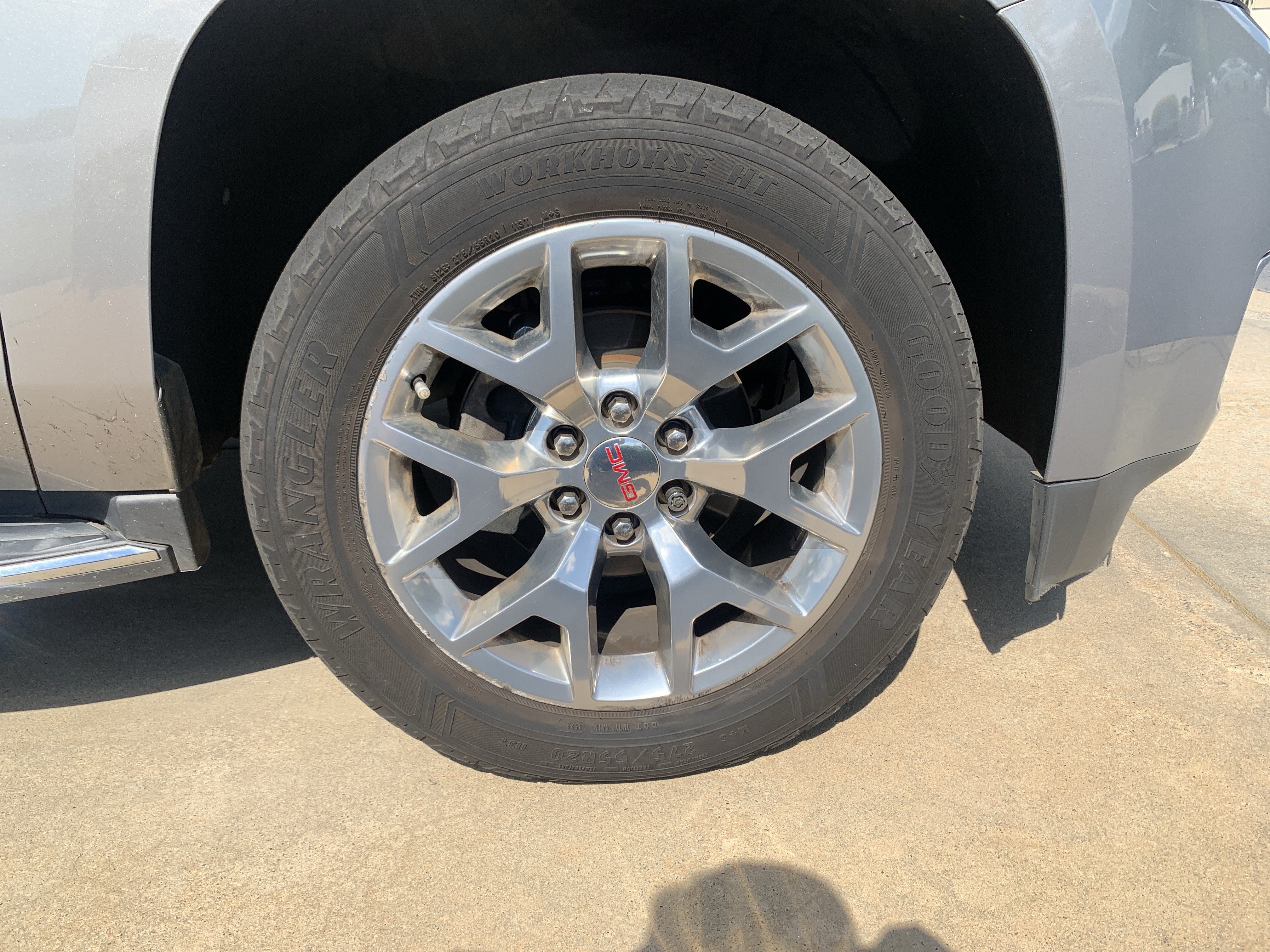 Used 2019 GMC Yukon XL SLT w/ Open Road Package AWD/4WD image 13