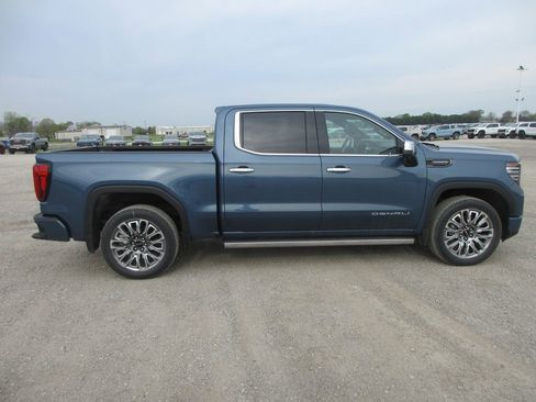 New 2026 GMC Sierra 1500 Denali Ultimate AWD/4WD image 3