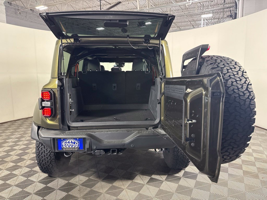 Used 2024 Ford Bronco Raptor w/ Interior Carbon Fiber Pack 6 AWD/4WD image 9