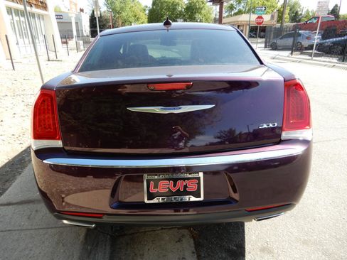 Used 2020 Chrysler 300 Touring L w/ Quick Order Package 2EF RWD image 6