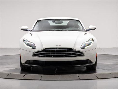 Used 2019 Aston Martin DB11 Base image 6