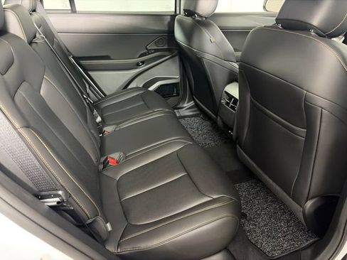 New 2026 Jeep Cherokee Limited AWD/4WD image 11