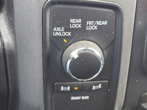 Used 2018 RAM 2500 Power Wagon w/ Leather & Luxury Group image 24