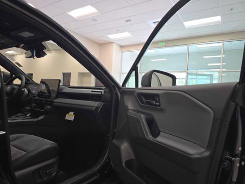 Certified 2026 Toyota RAV4 XSE w/ Panoramic Sun Roof Package AWD/4WD image 29