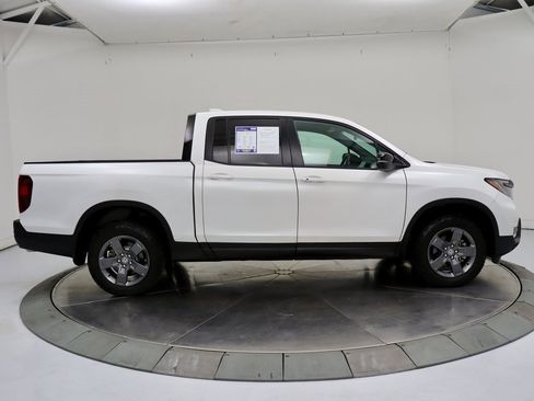 Used 2024 Honda Ridgeline TrailSport image 6
