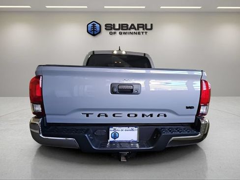 Used 2021 Toyota Tacoma SR5 RWD image 4