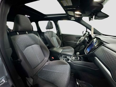 Certified 2025 Subaru Forester Premium image 30