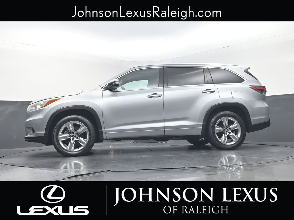 Used 2016 Toyota Highlander Limited Platinum FWD image 21