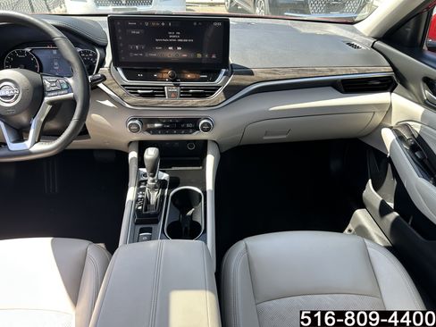 Used 2023 Nissan Altima 2.5 SL AWD/4WD image 12