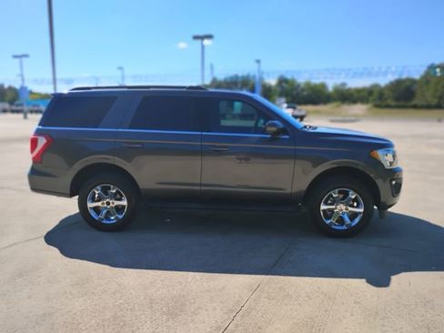 Used 2020 Ford Expedition XLT image 7