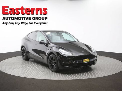 Used 2021 Tesla Model Y Long Range AWD/4WD image 44