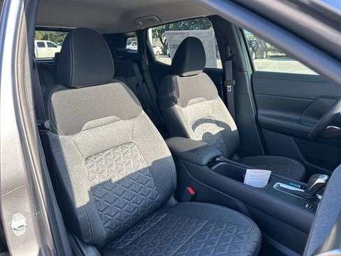 New 2026 Nissan Kicks SV w/ Charging Package FWD image 41