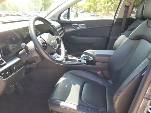 Certified 2025 Kia Sportage EX image 16