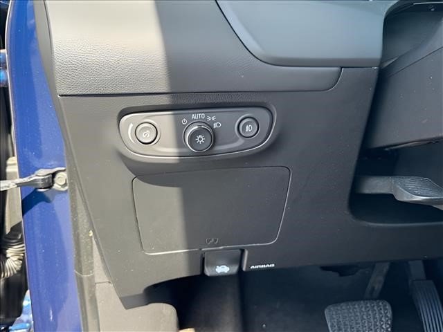 Used 2023 Buick Encore GX Select FWD image 19
