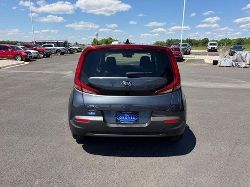 Used 2020 Kia Soul LX FWD image 6