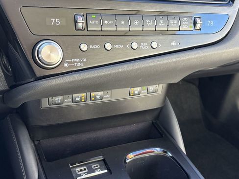 Used 2023 Lexus ES 350 w/ Premium Package image 19