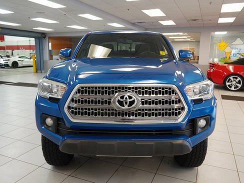 Used 2016 Toyota Tacoma TRD Off-Road image 20