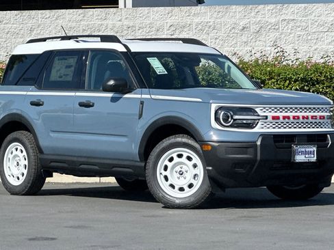 New 2026 Ford Bronco Sport Heritage image 2