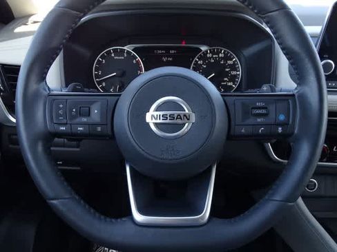 Used 2021 Nissan Rogue SL image 26