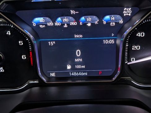 Used 2021 GMC Yukon SLT w/ SLT Luxury Plus Package image 32