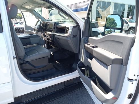 Used 2024 Ford F250 XL w/ XL Driver Assist Package AWD/4WD image 27
