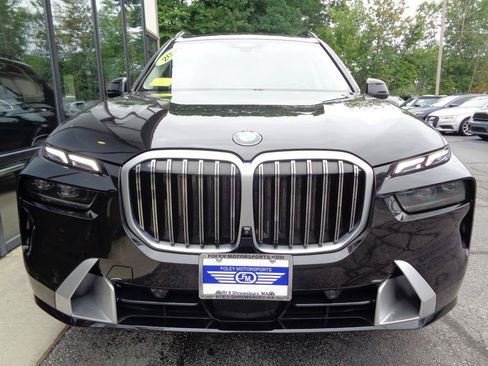 Used 2024 BMW X7 xDrive40i AWD/4WD image 2