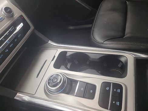 Used 2023 Ford Explorer XLT w/ Equipment Group 202A image 26